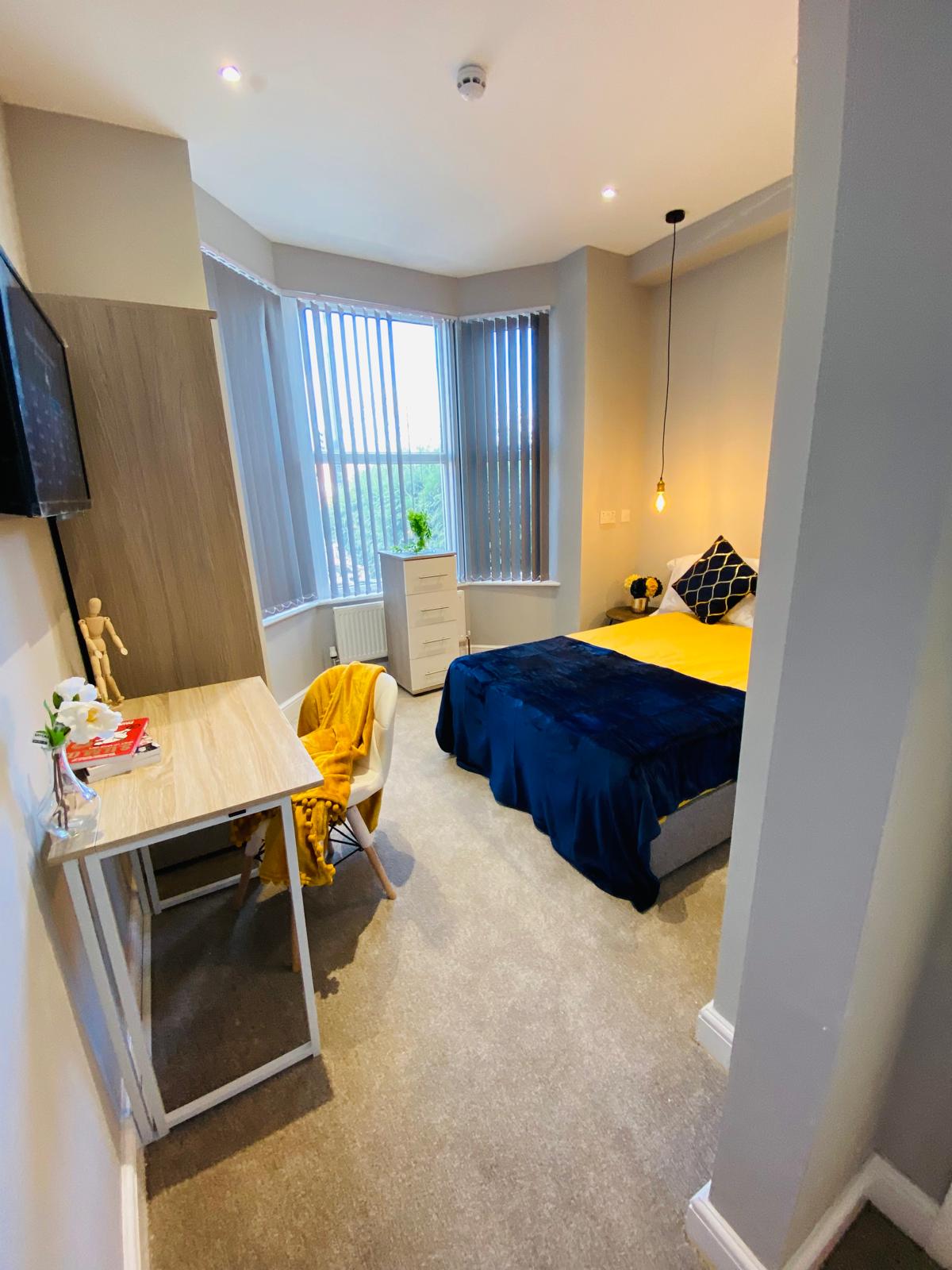 Rooms in 5-Bed Shared House, Cheviot Road, Langley SL3
