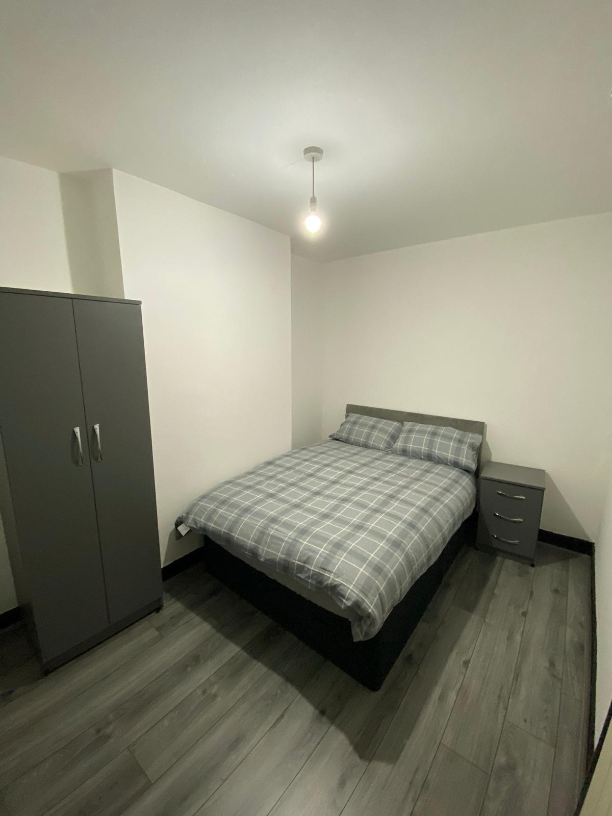 Double room, B29 7RP