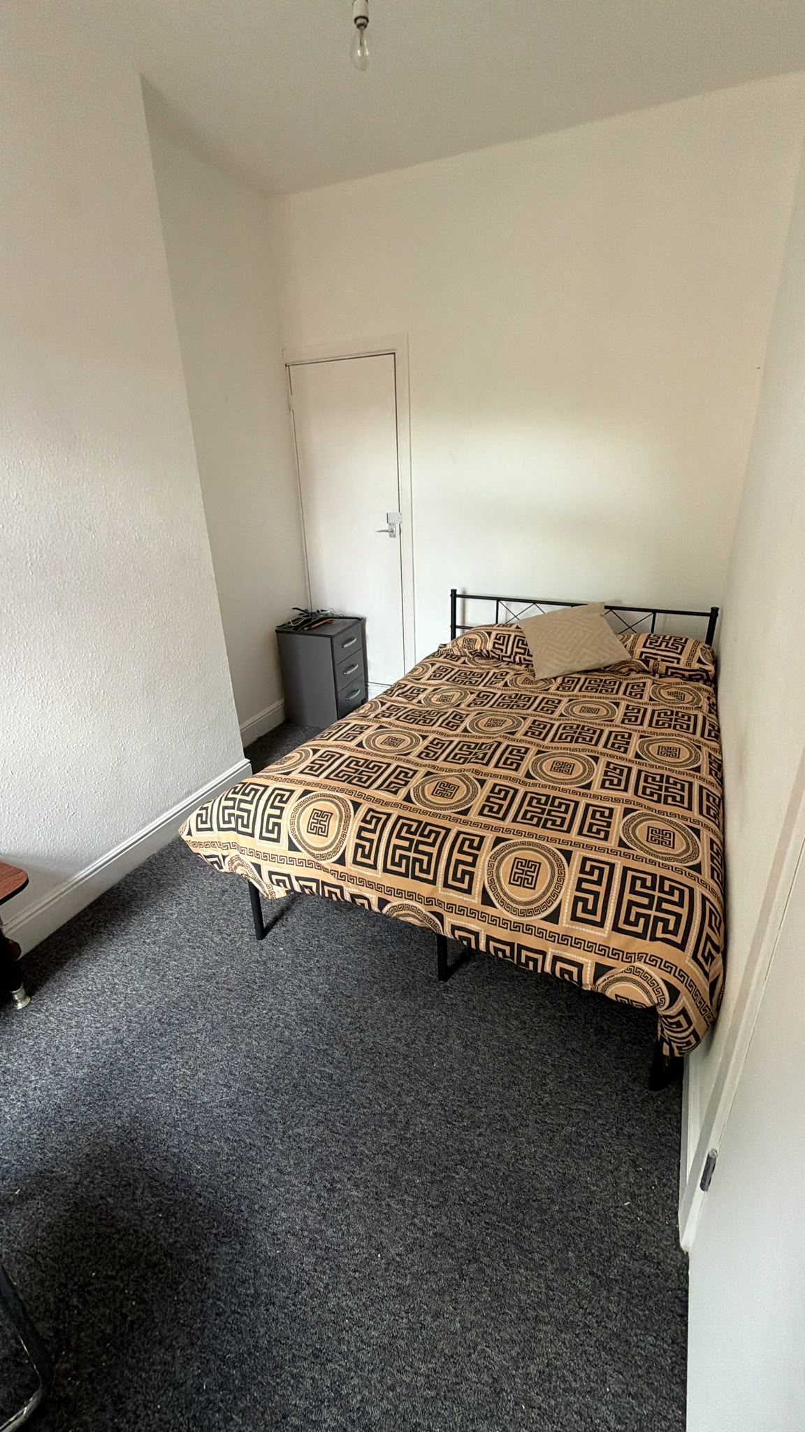 Double room, B21 8AP