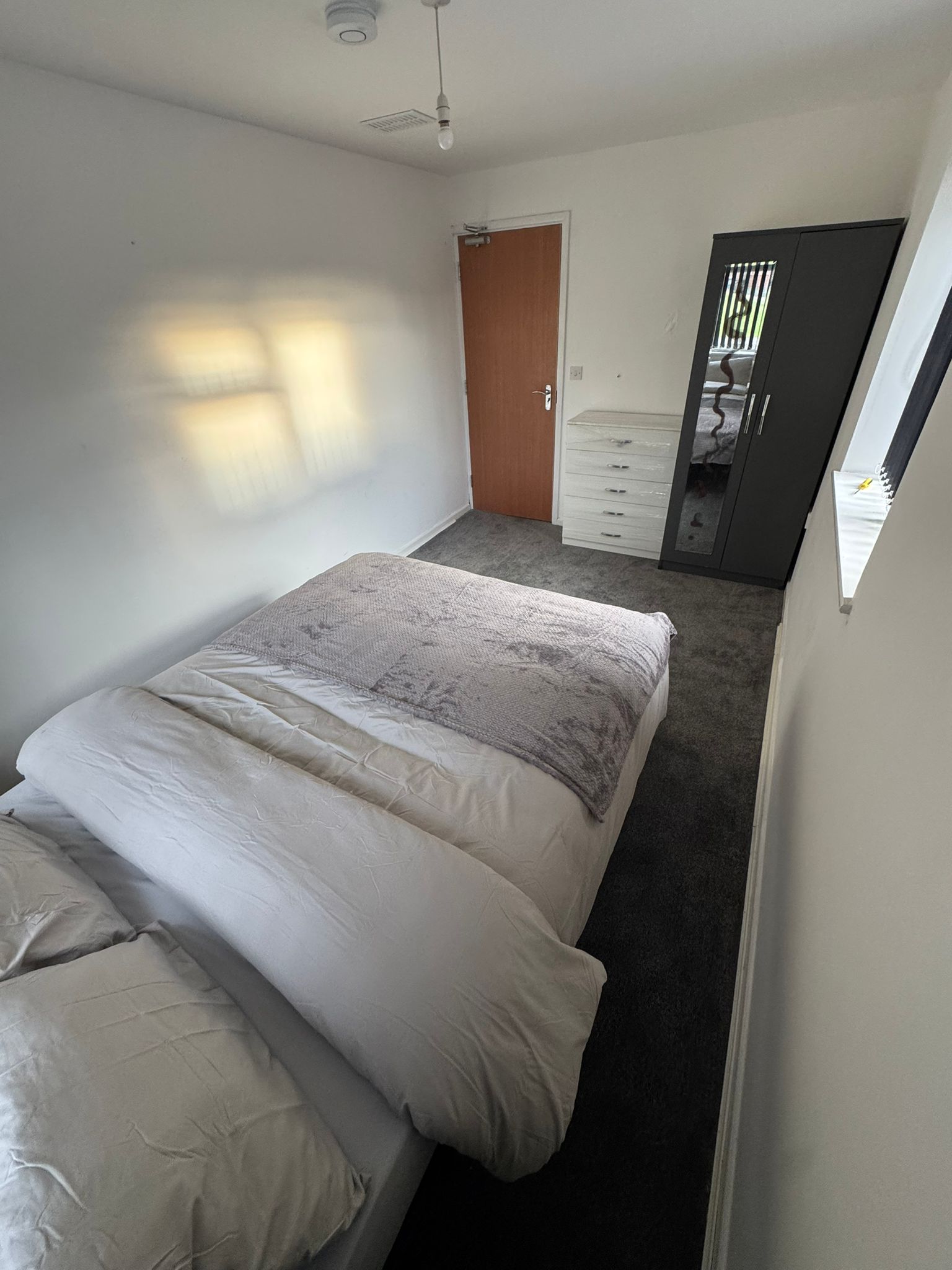 Single room, B18 7HP