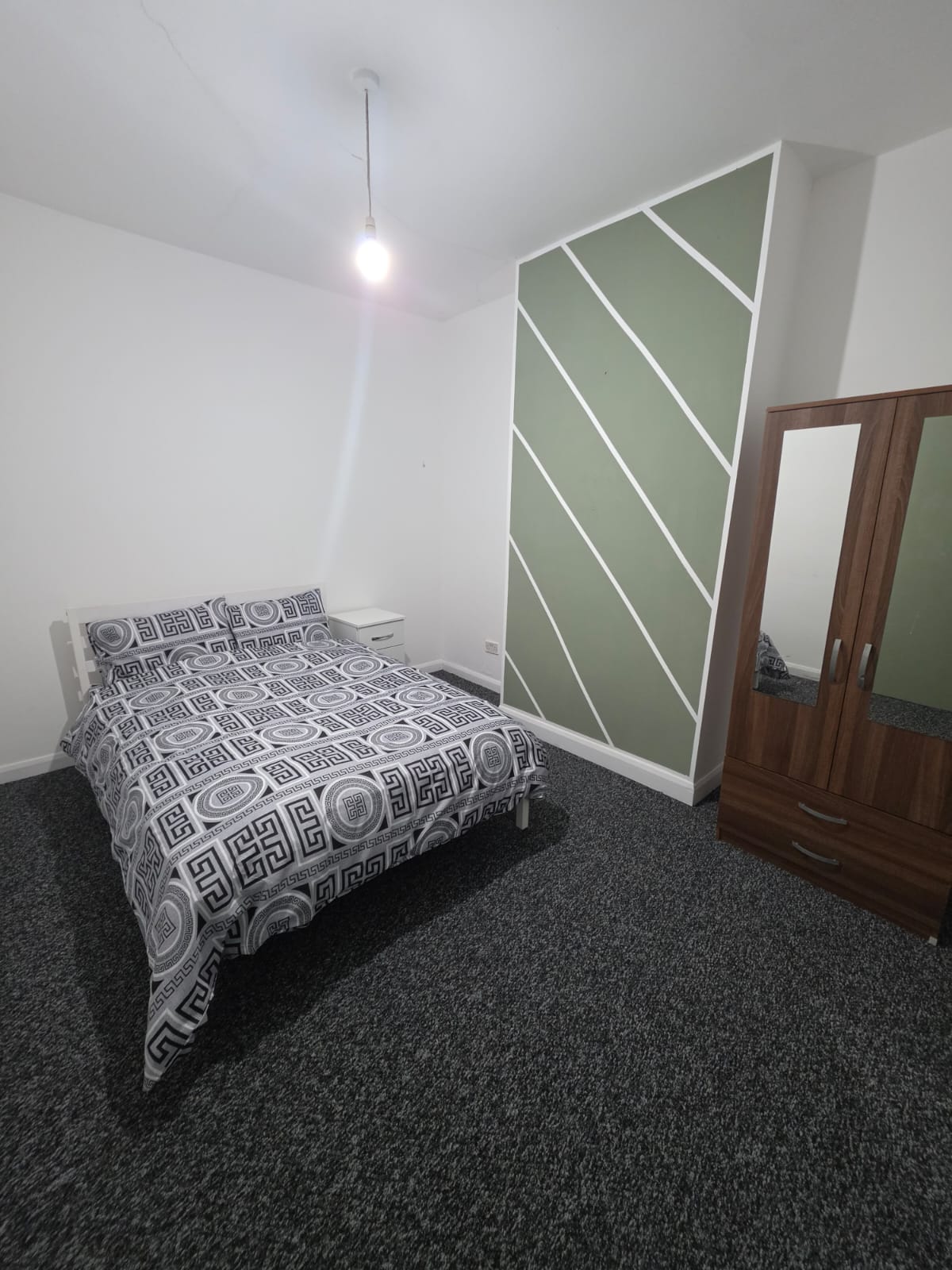En-suite room, B11 4LX